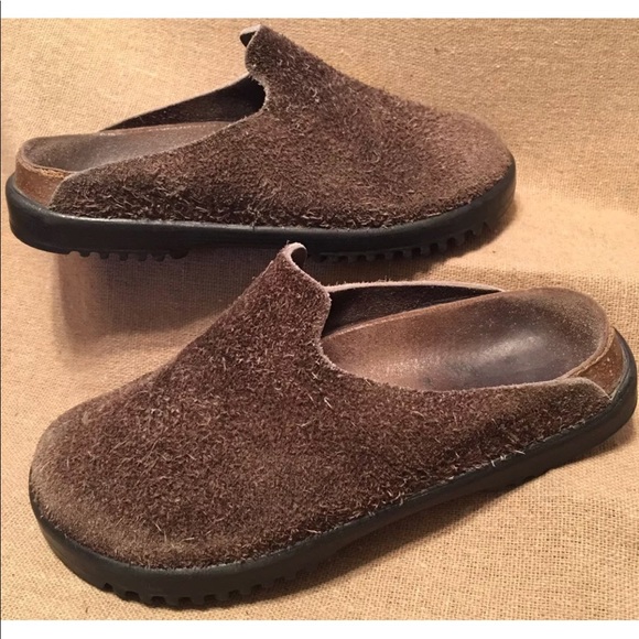 fuzzy birkenstock clogs